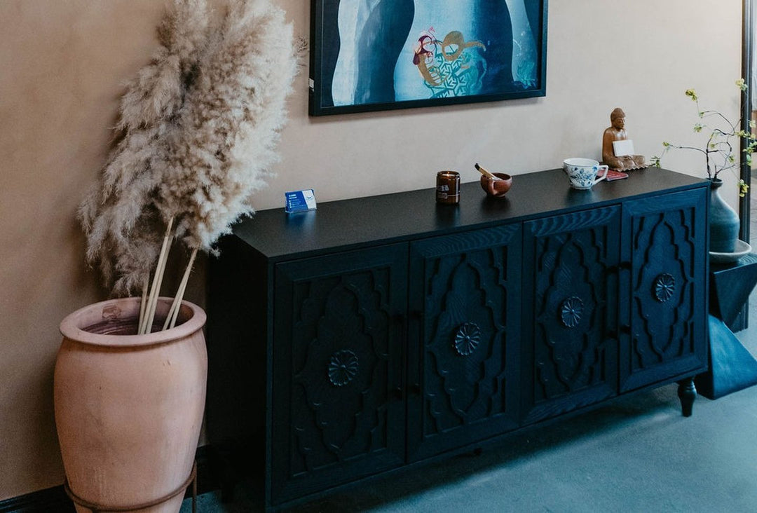 Artwork and dried pampas grass in the clinic