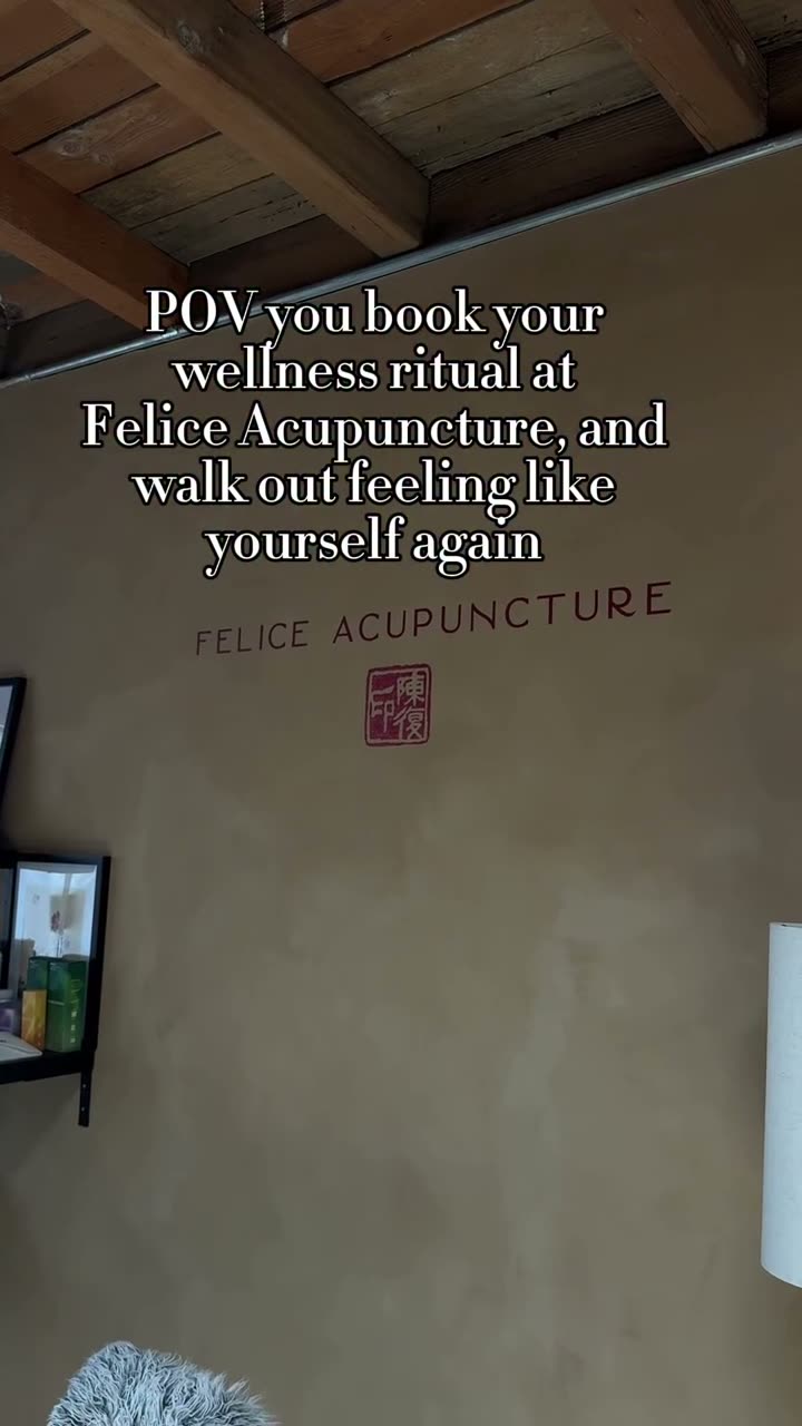 A wellness visit: sauna, red light and electro-acupuncture